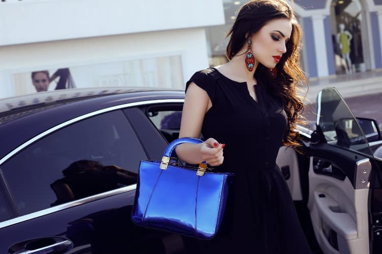 Luxury Online Outdoes Industry Projections